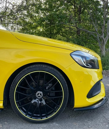 Mercedes-Benz Klasa A cena 85000 przebieg: 88100, rok produkcji 2017 z Zagórz małe 191